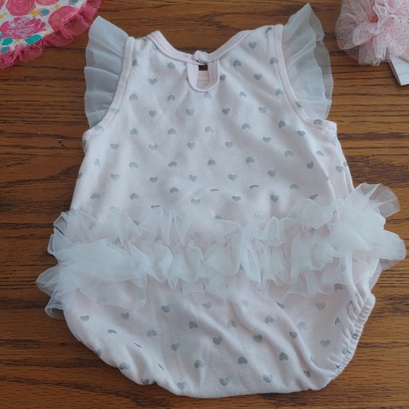 Kyle and Deena baby onesie and head band - Picture 5 of 5